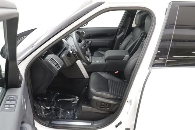 2025 Land Rover Discovery P300 S