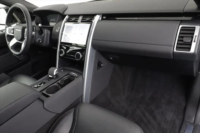 2025 Land Rover Discovery P300 S