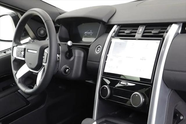 2025 Land Rover Discovery P300 S