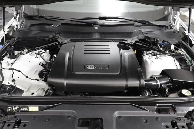 2025 Land Rover Discovery P300 S