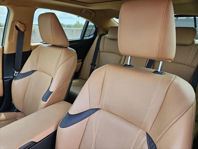 2024 Lexus ES 350 Ultra Luxury