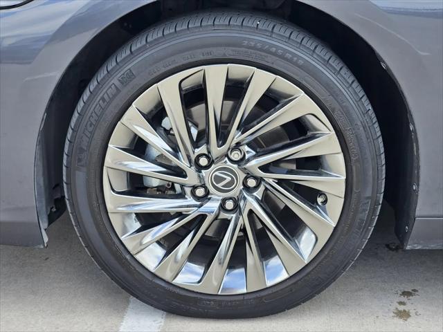 2024 Lexus ES 350 Ultra Luxury