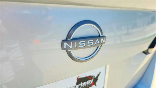 2025 Nissan Versa 1.6 SR