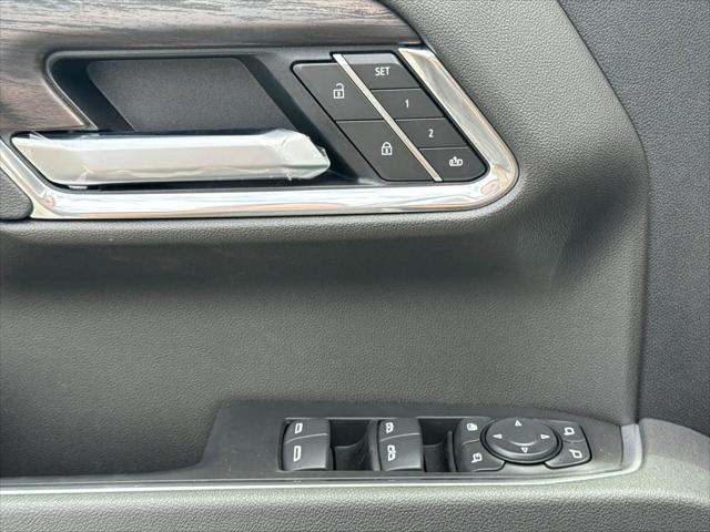 2026 GMC Sierra 1500 Crew Cab, Short Bed, SLT, 4WD