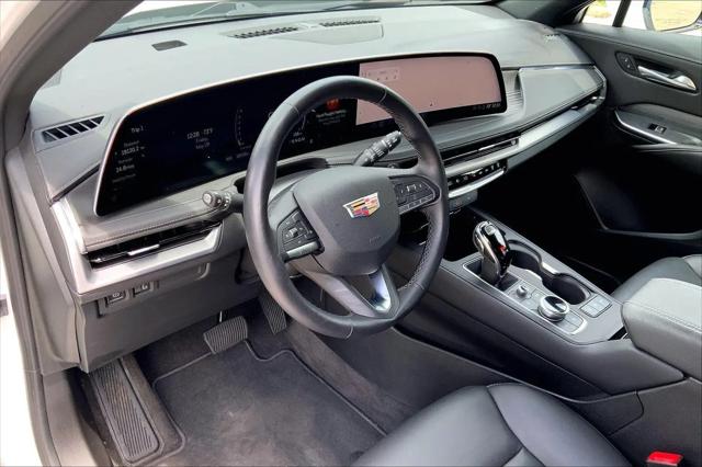 2025 Cadillac XT4 FWD Premium Luxury