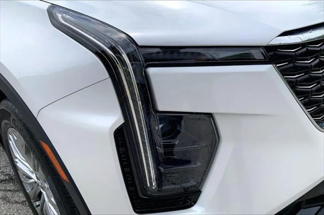 2025 Cadillac XT4 FWD Premium Luxury