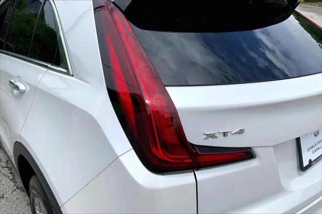 2025 Cadillac XT4 FWD Premium Luxury