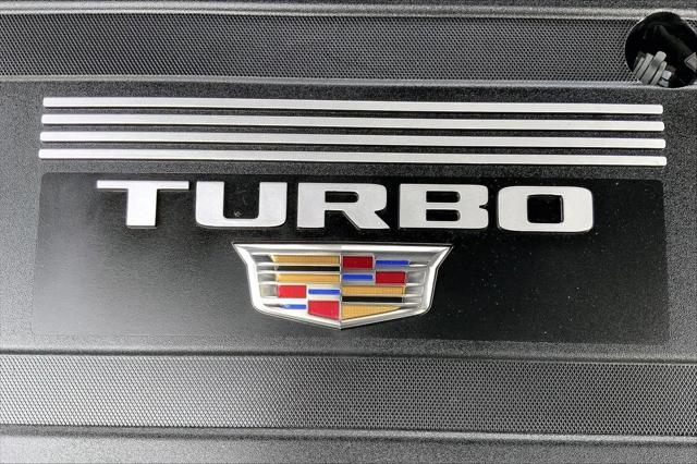 2025 Cadillac XT4 FWD Premium Luxury
