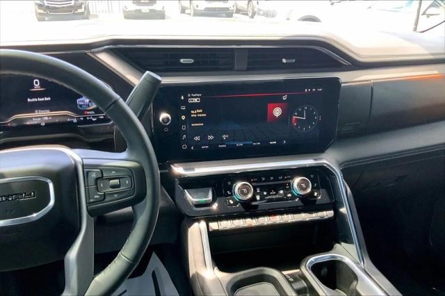 2025 GMC Sierra 2500HD 4WD Crew Cab Standard Bed Denali
