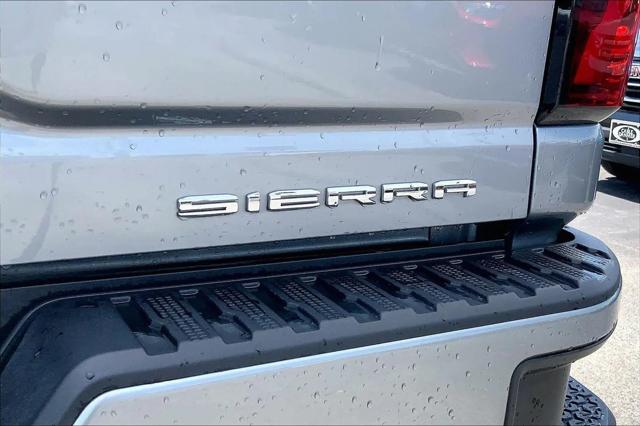 2025 GMC Sierra 2500HD 4WD Crew Cab Standard Bed Denali