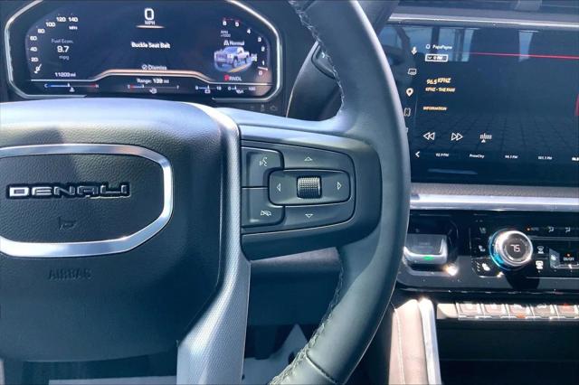 2025 GMC Sierra 2500HD 4WD Crew Cab Standard Bed Denali