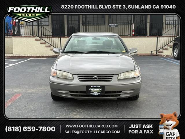1999 Toyota Camry LE