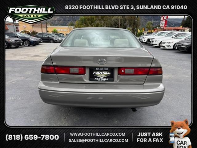 1999 Toyota Camry LE