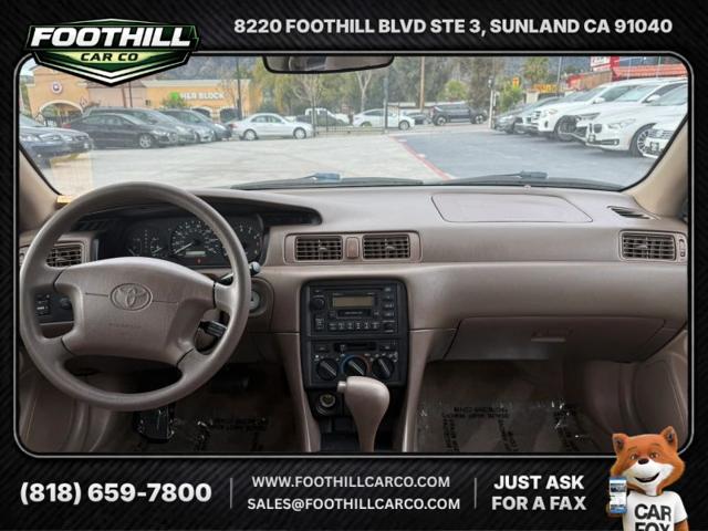 1999 Toyota Camry LE