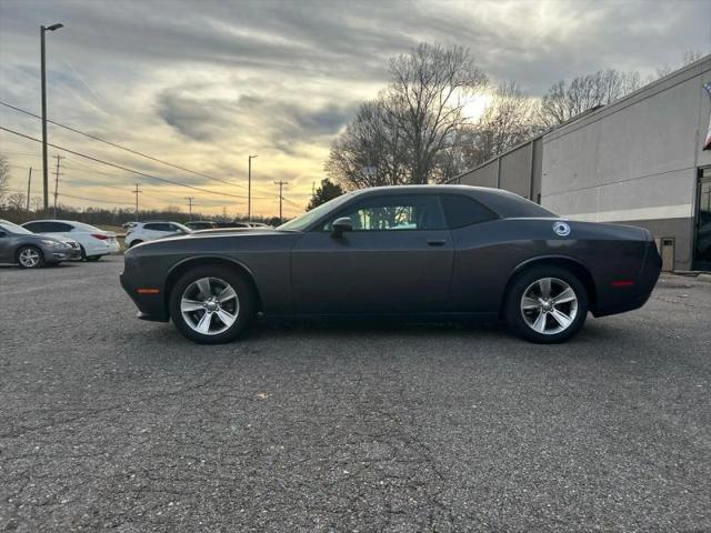 2016 Dodge Challenger SXT