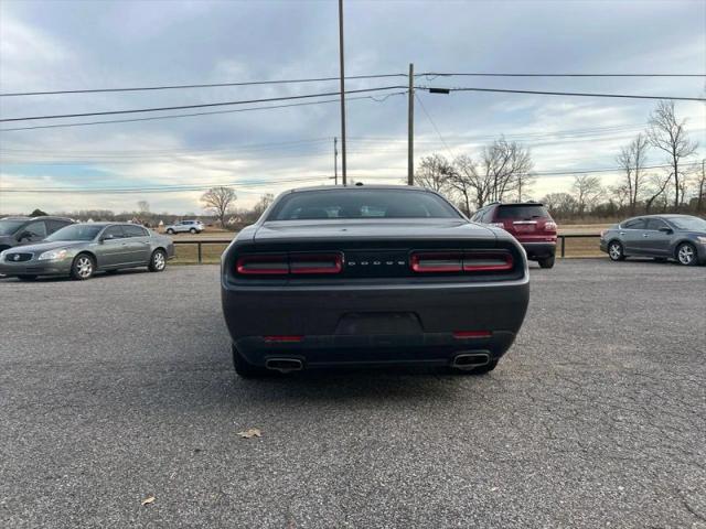 2016 Dodge Challenger SXT