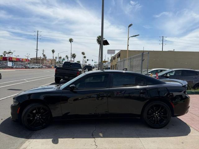 2017 Dodge Charger SXT RWD