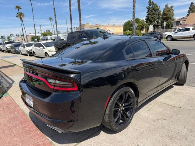 2017 Dodge Charger SXT RWD