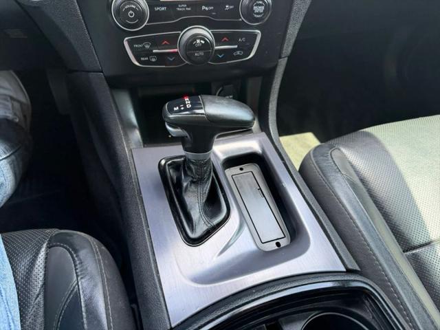 2017 Dodge Charger SXT RWD