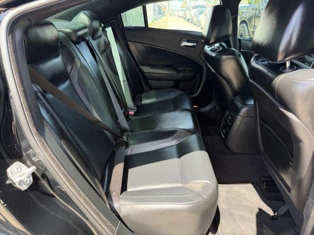 2017 Dodge Charger SXT RWD