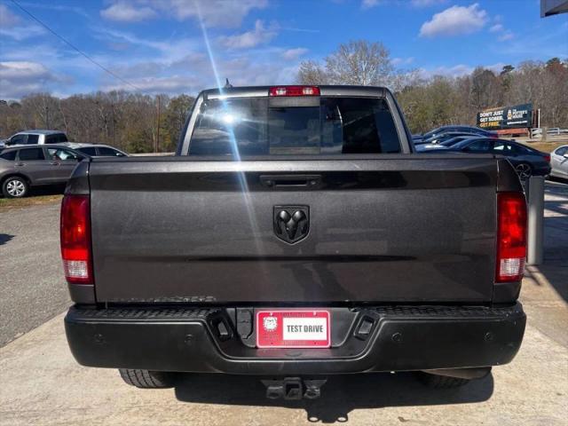 2018 Ram 1500 Big Horn Crew Cab 4x2 5'7" Box