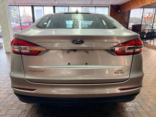 2020 Ford Fusion Hybrid SE