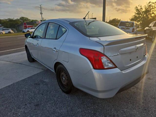 2016 Nissan Versa 1.6 SV