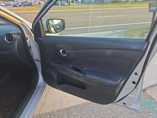 2016 Nissan Versa 1.6 SV