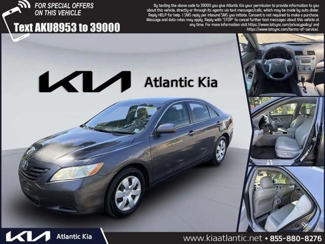 2009 Toyota Camry XLE for sale in West Islip, NY