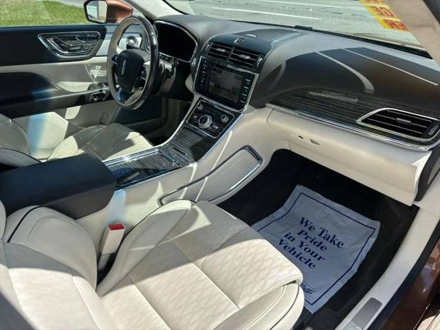 2017 Lincoln Continental Black Label