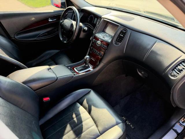 2016 INFINITI QX50 Base