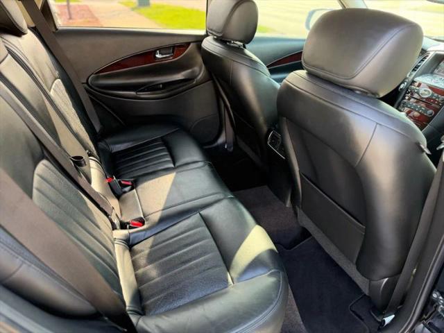 2016 INFINITI QX50 Base