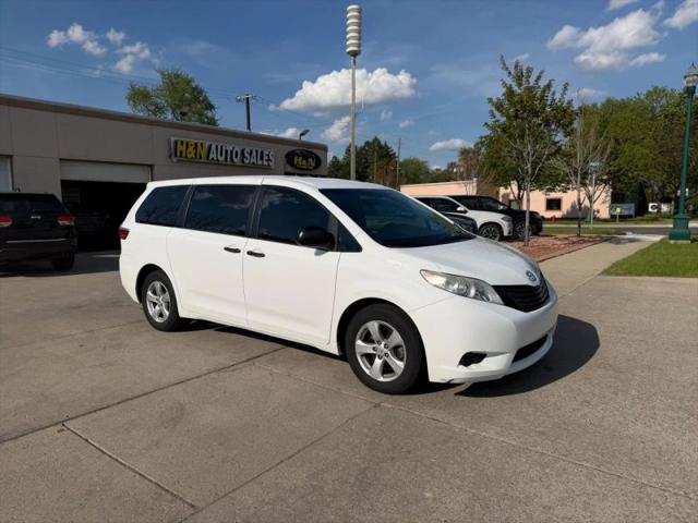 2017 Toyota Sienna L 7 Passenger