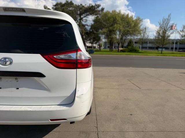 2017 Toyota Sienna L 7 Passenger