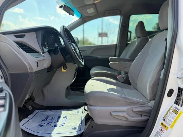 2017 Toyota Sienna L 7 Passenger