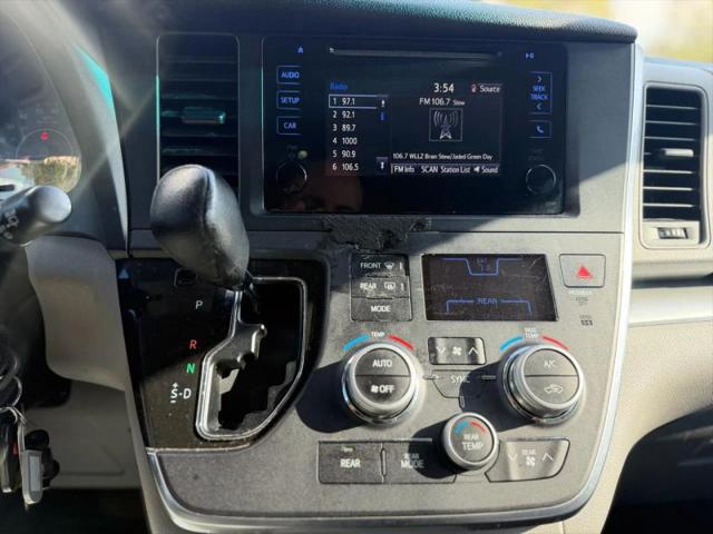 2017 Toyota Sienna L 7 Passenger