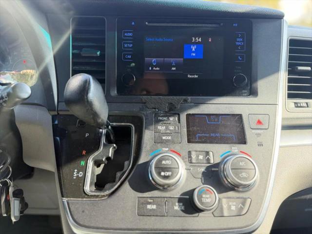 2017 Toyota Sienna L 7 Passenger