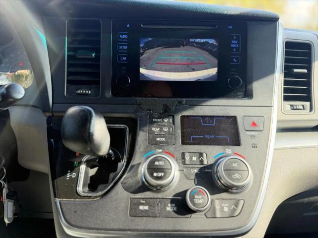 2017 Toyota Sienna L 7 Passenger