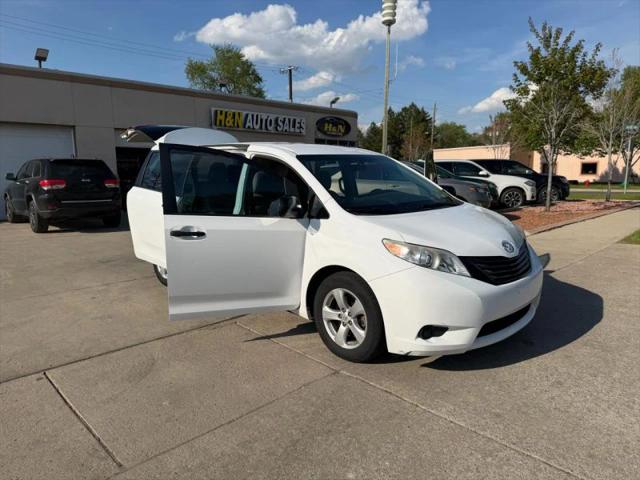 2017 Toyota Sienna L 7 Passenger