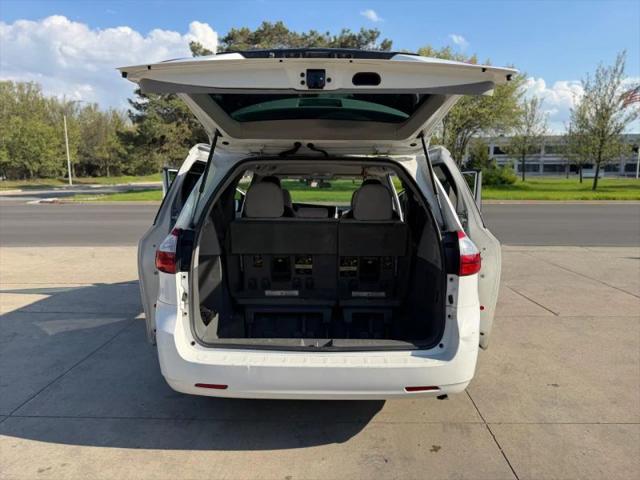 2017 Toyota Sienna L 7 Passenger