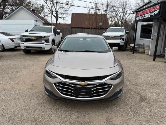 2022 Chevrolet Malibu FWD LT