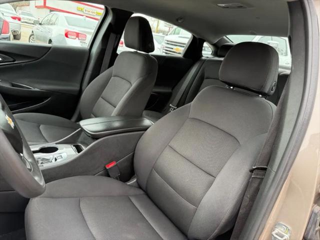 2022 Chevrolet Malibu FWD LT
