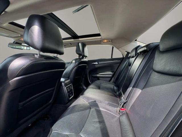 2017 Chrysler 300 300C