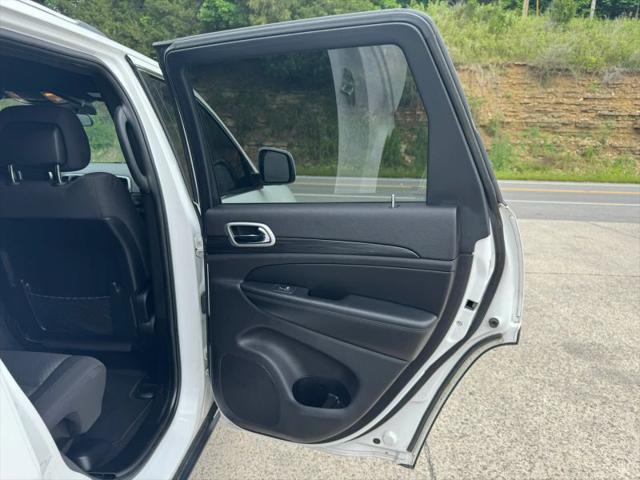2020 Jeep Grand Cherokee Laredo E 4x4