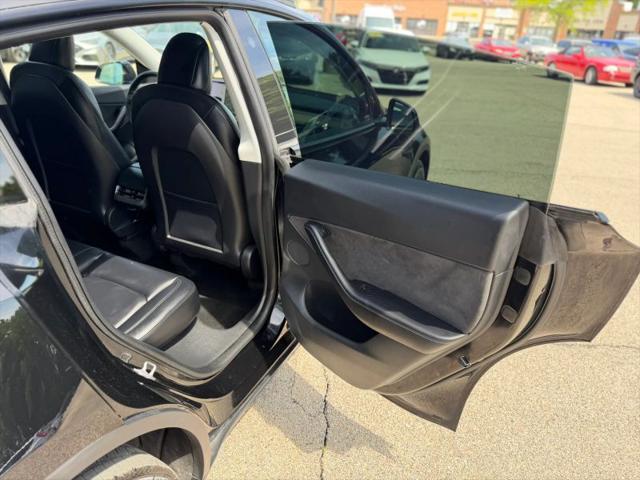 2022 Tesla Model Y Long Range Dual Motor All-Wheel Drive