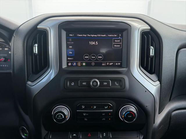 2023 Chevrolet Silverado 1500 4WD Crew Cab Short Bed WT