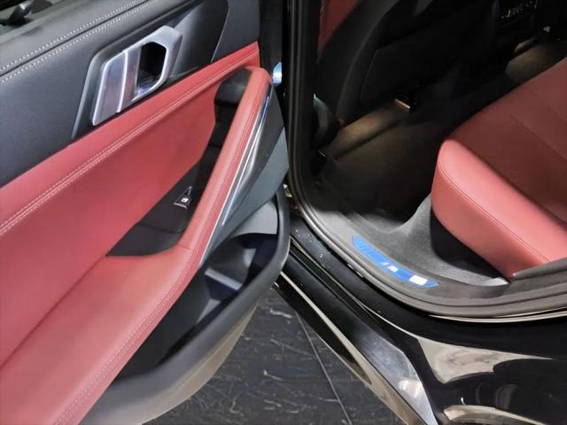 2022 BMW X6 xDrive40i