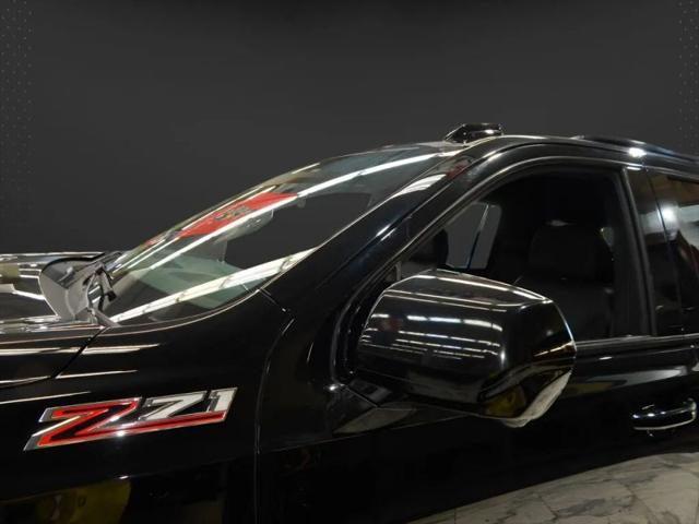 2025 Chevrolet Suburban 4WD Z71