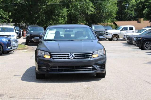 2017 Volkswagen Passat 1.8T R-Line