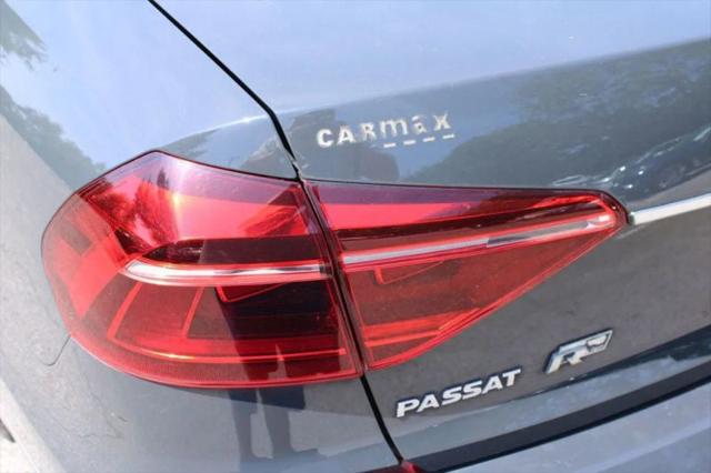 2017 Volkswagen Passat 1.8T R-Line